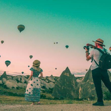 Solo Travel Survival Guide: Safety, Planning & Confidence Tips